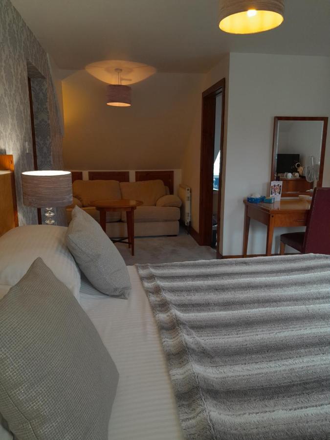 ווקינגהאם Sadlers Guest House מראה חיצוני תמונה