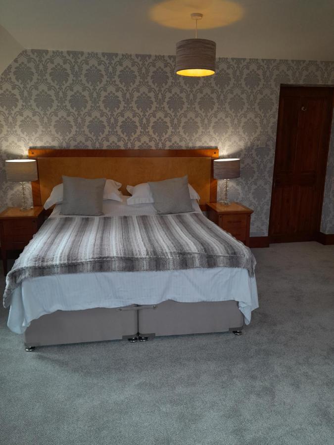 ווקינגהאם Sadlers Guest House מראה חיצוני תמונה