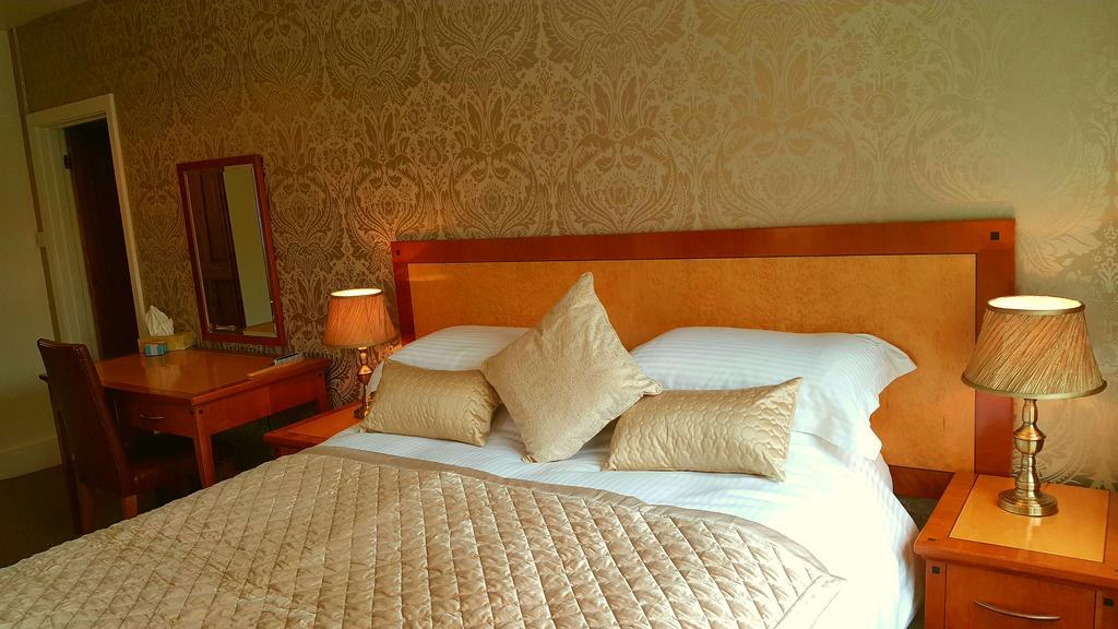ווקינגהאם Sadlers Guest House מראה חיצוני תמונה